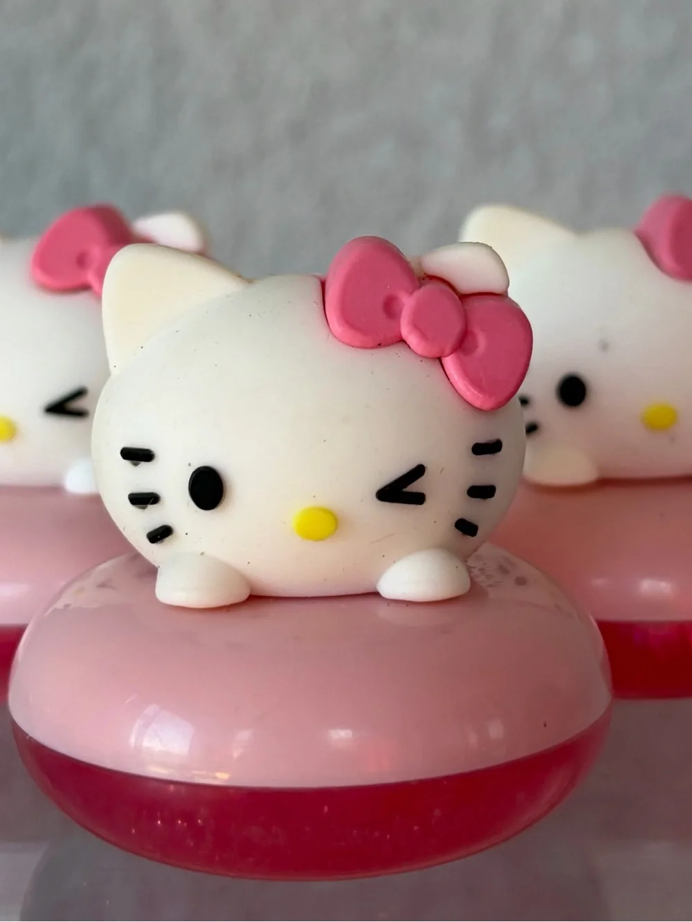 18 Pieces Hello Kitty Kids Makeup & Hair Accessory Set